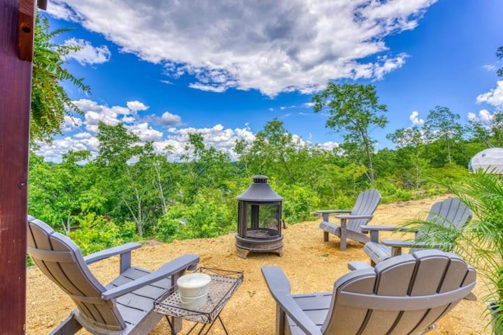 The Aries-A Stargazing, Luxury Glamping Tent Rogersville Ngoại thất bức ảnh