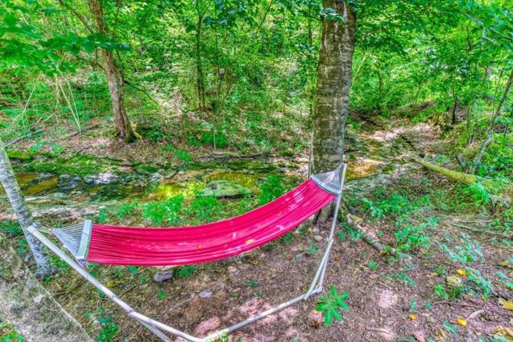 The Aries-A Stargazing, Luxury Glamping Tent Rogersville Ngoại thất bức ảnh